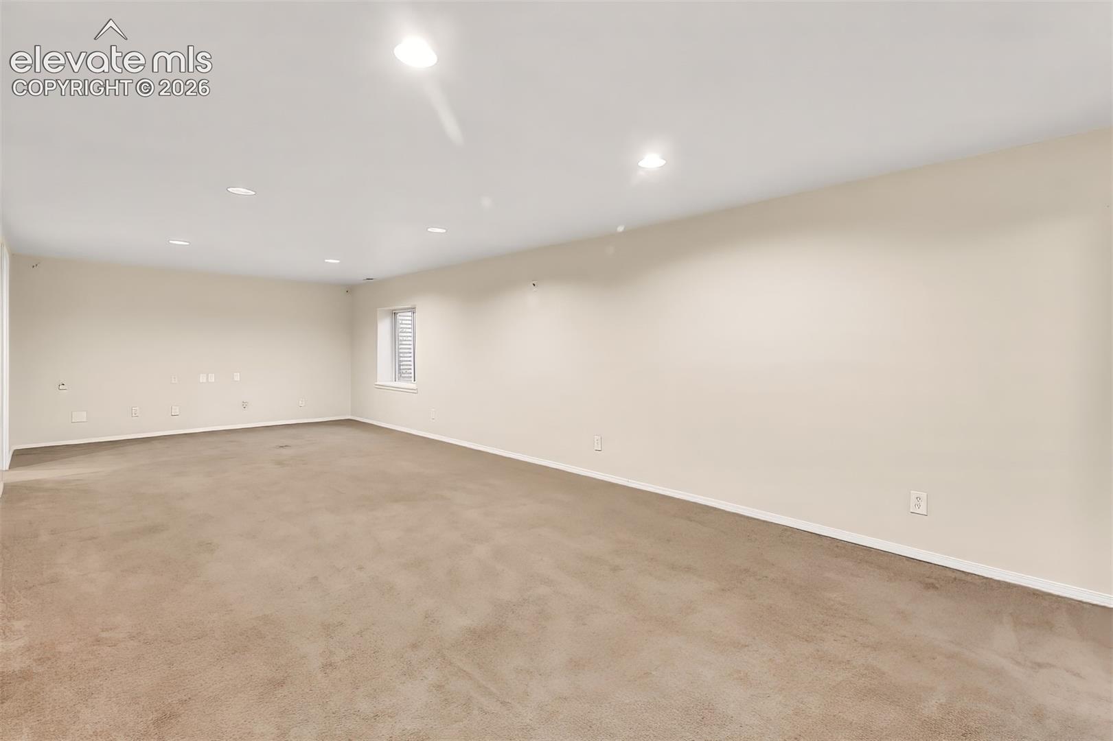 Listing photo 26 for 9650 Dutch Elm Drive