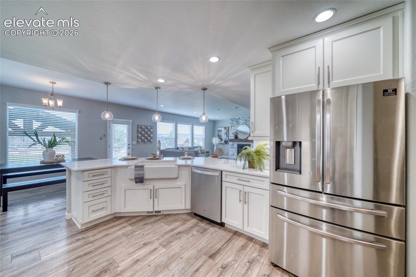 Listing photo 21 for 15691 Lake Mist Drive