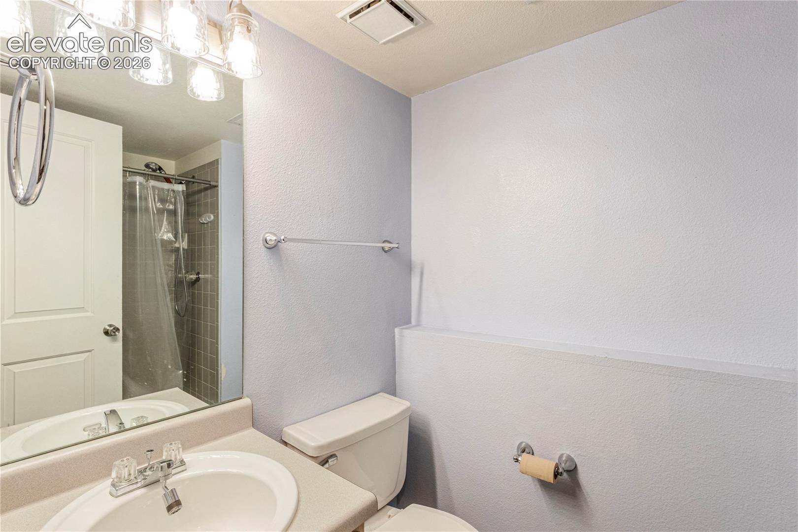 Listing photo 30 for 4660 Badlands Court