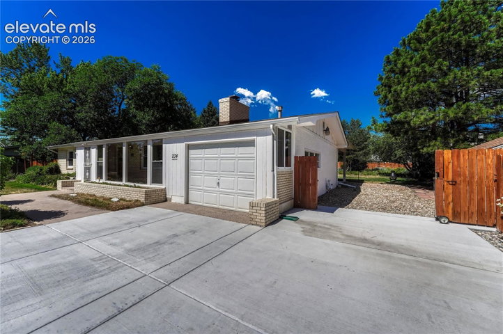 234 Crestridge Avenue — listing photo