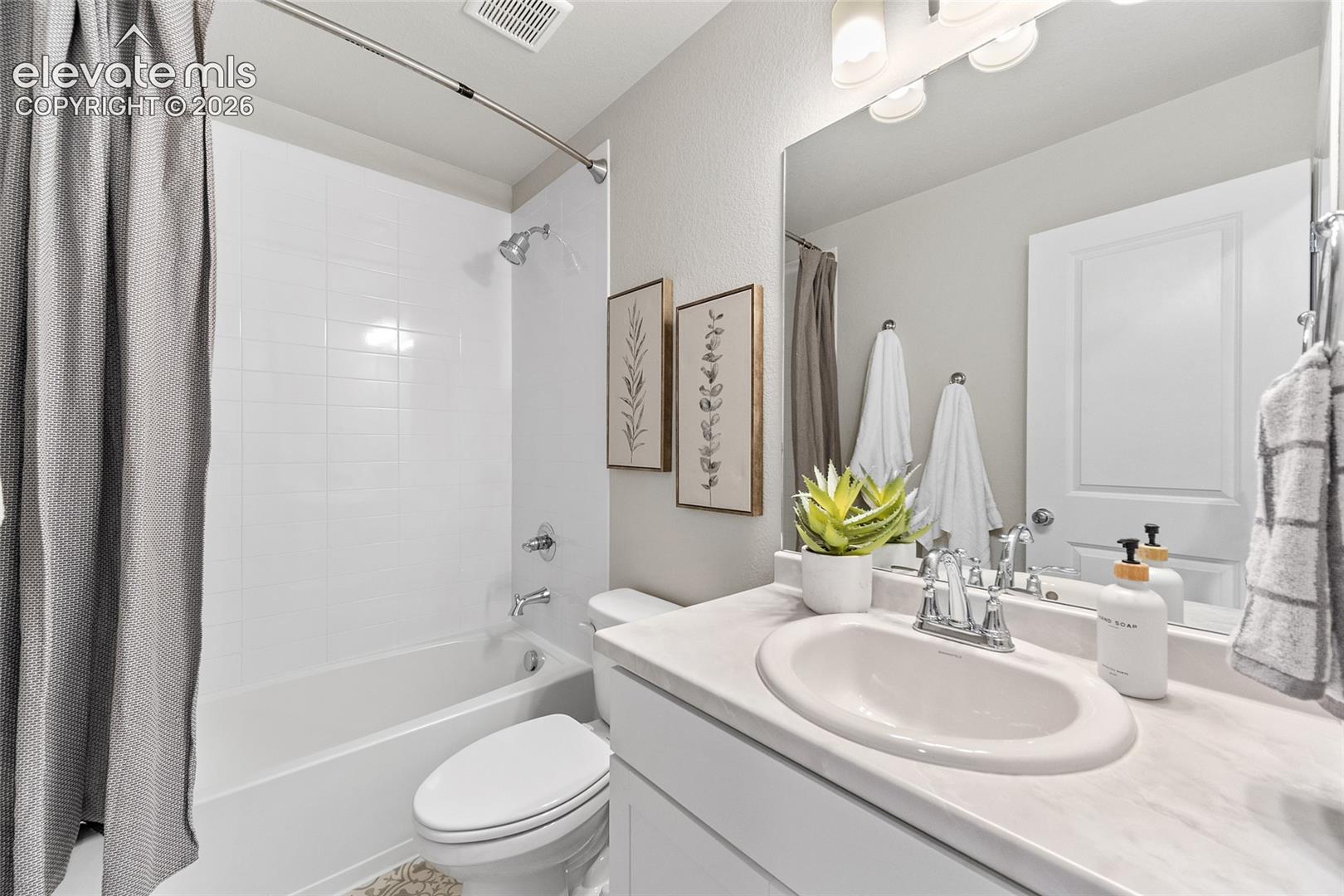 Listing photo 17 for 16362 Rustlers Range Point