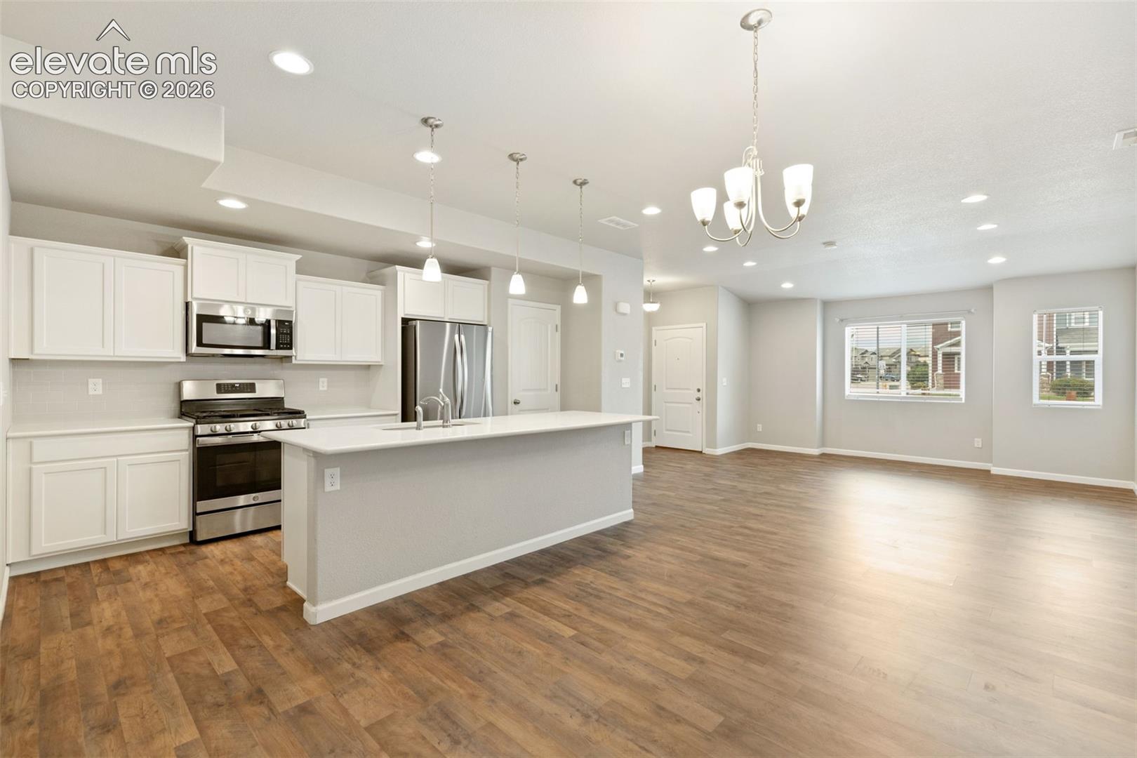 Listing photo 12 for 6181 Old Glory Drive