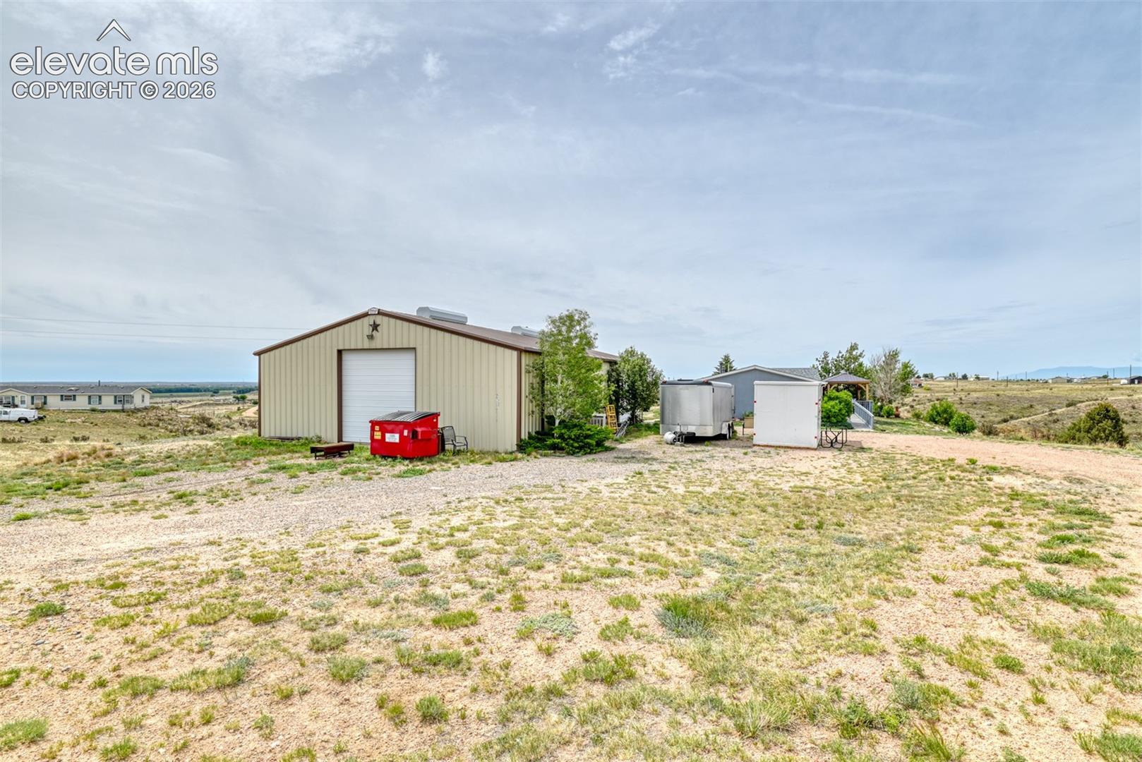 Listing photo 5 for 9672 Avenida Hermosa View