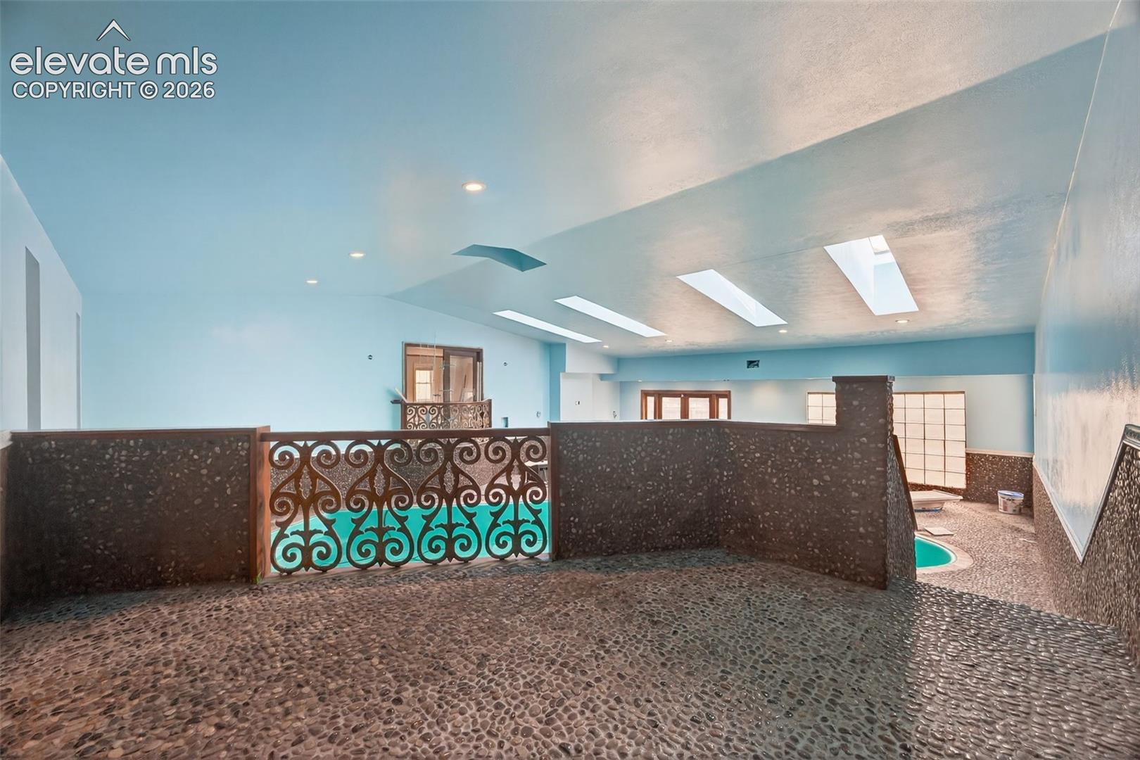 Listing photo 26 for 4180 S Monaco Parkway