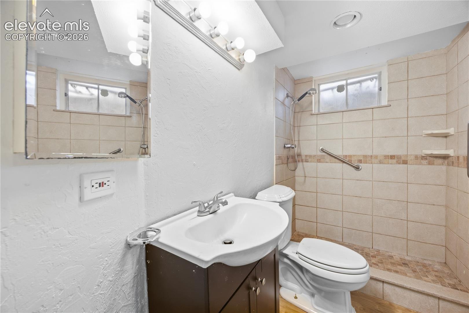 Listing photo 15 for 2826 Jon Street
