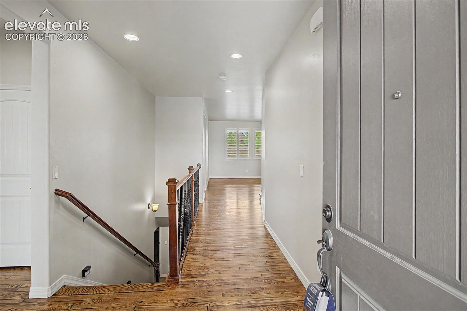 Listing photo 4 for 1906 Villa Creek Circle
