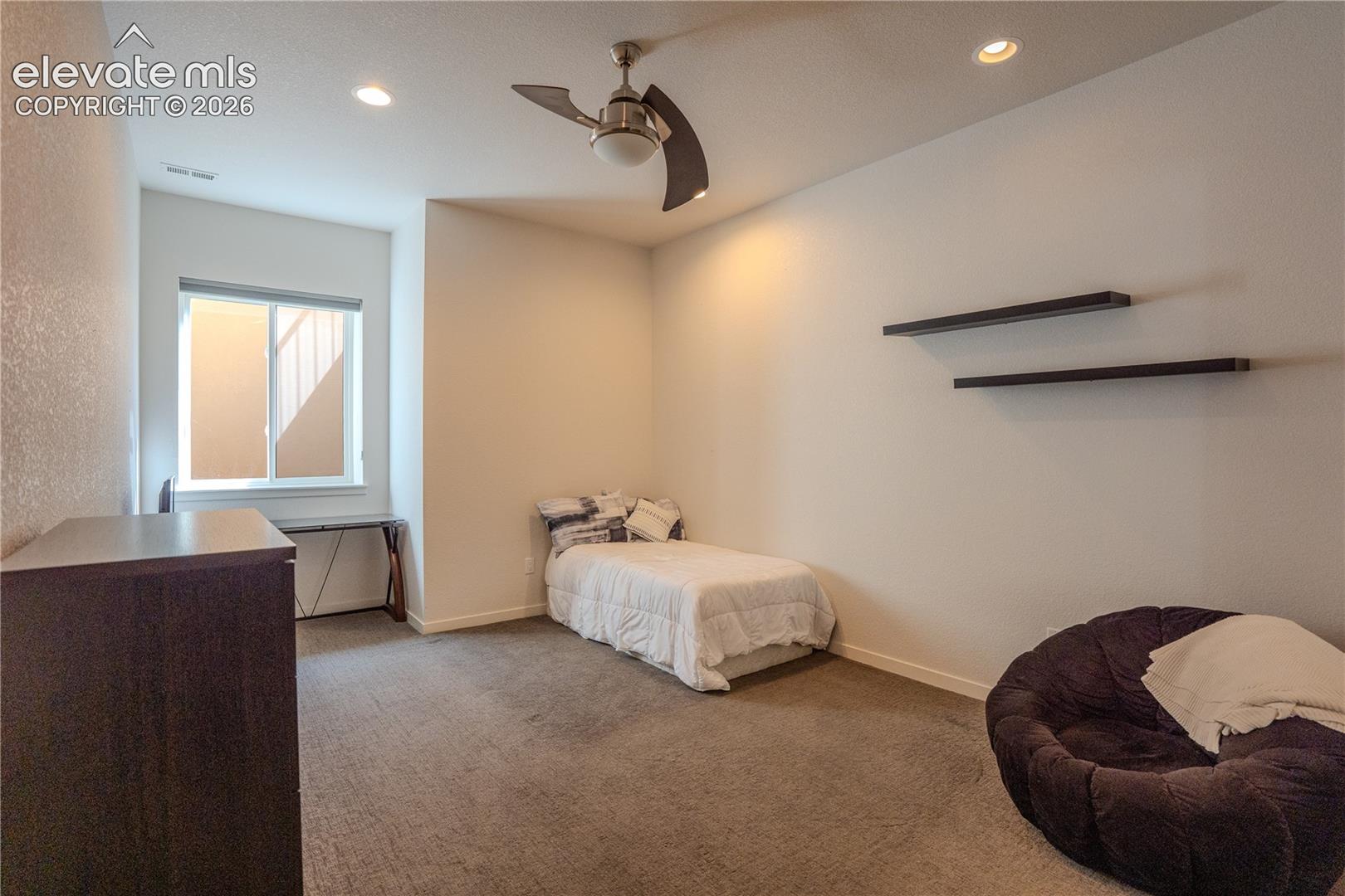 Listing photo 40 for 5638 Venezia Way
