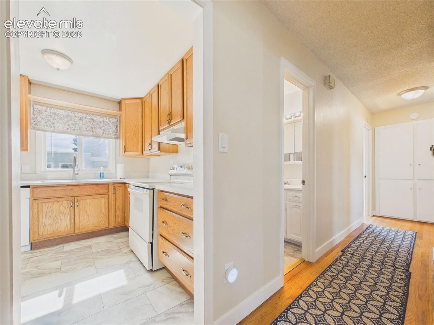 Listing photo 23 for 103 Grand Boulevard