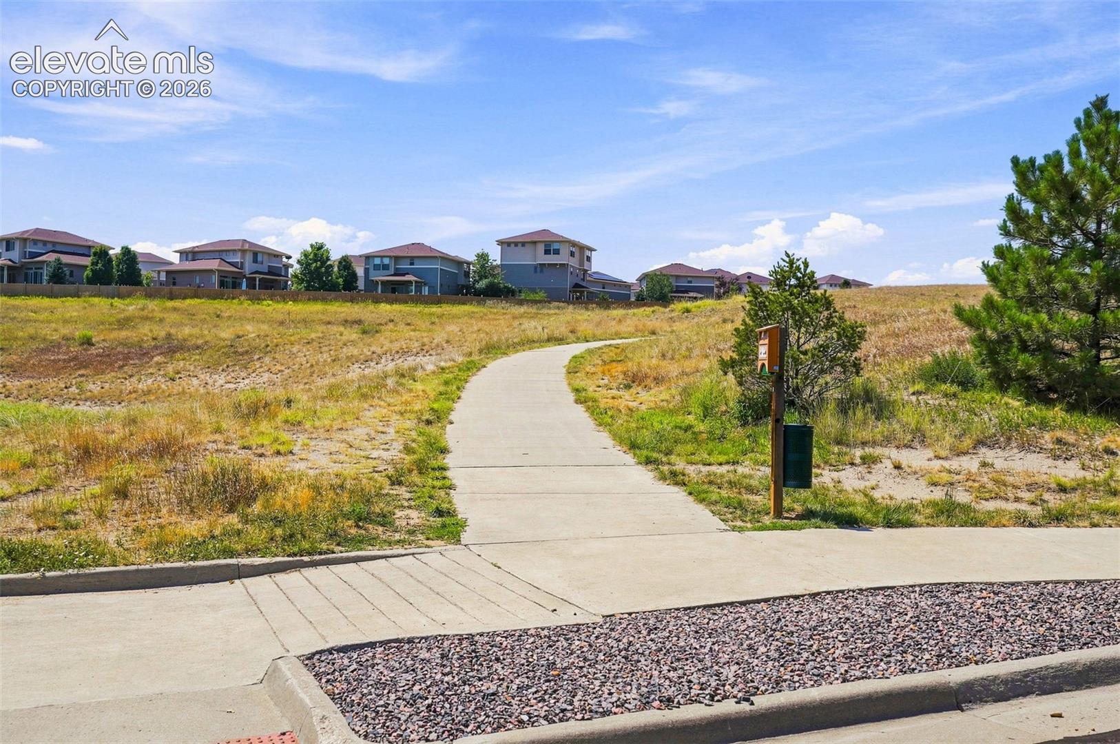 Listing photo 26 for 4298 N Meadows Drive
