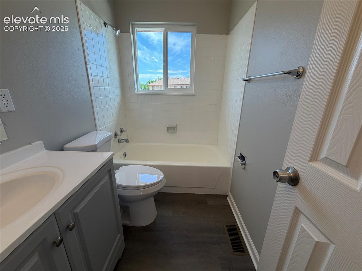 Listing photo 17 for 3075 Starlight Circle