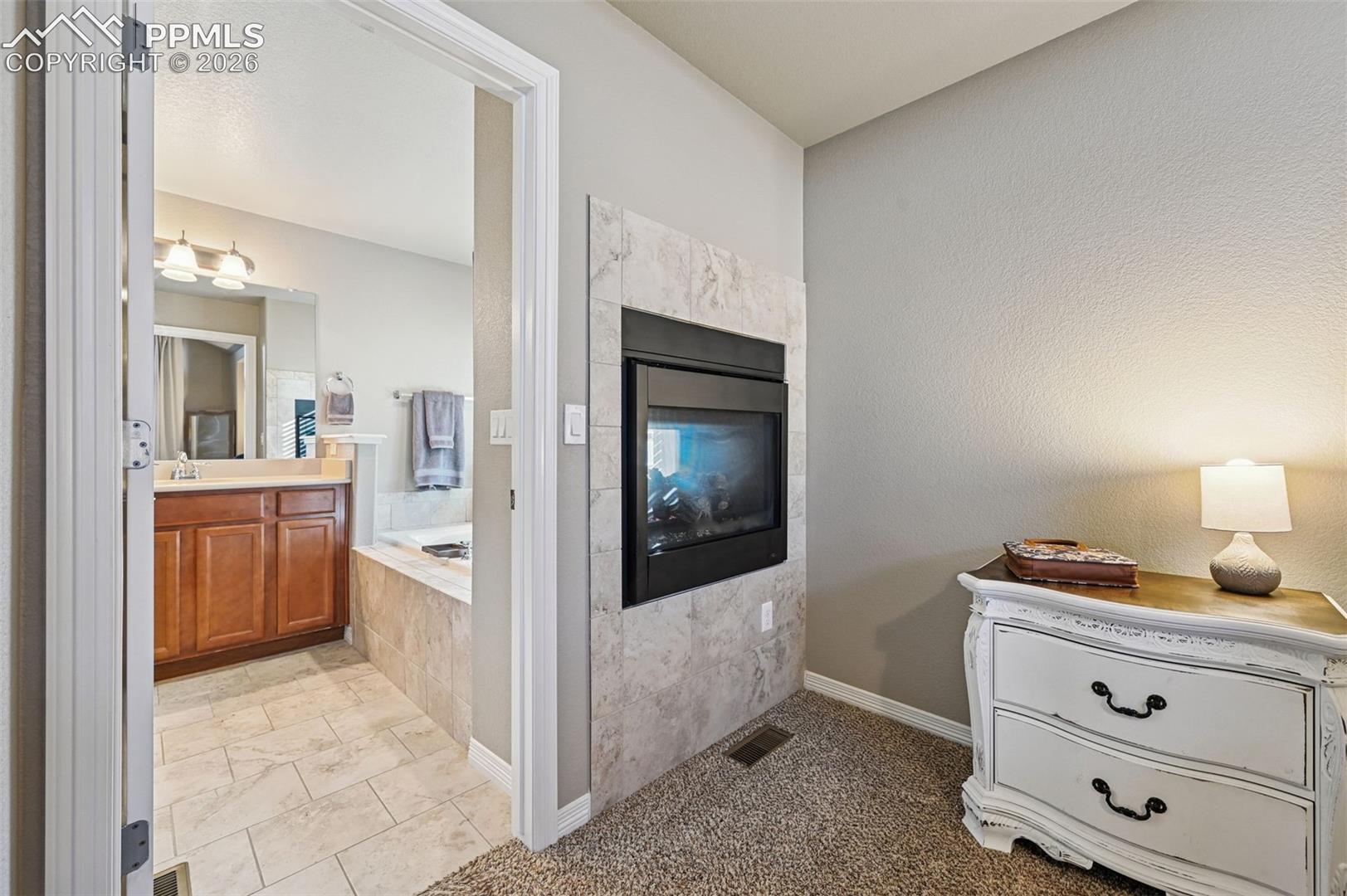 Listing photo 23 for 17861 Smelting Rock Drive