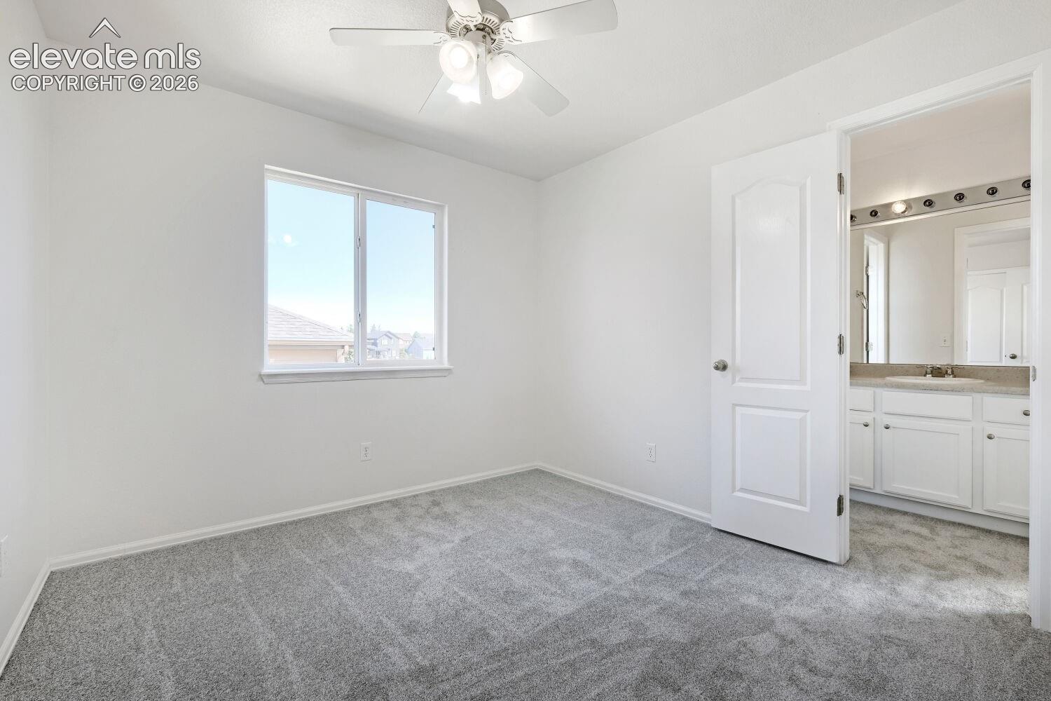 Listing photo 22 for 10025 everglades Drive