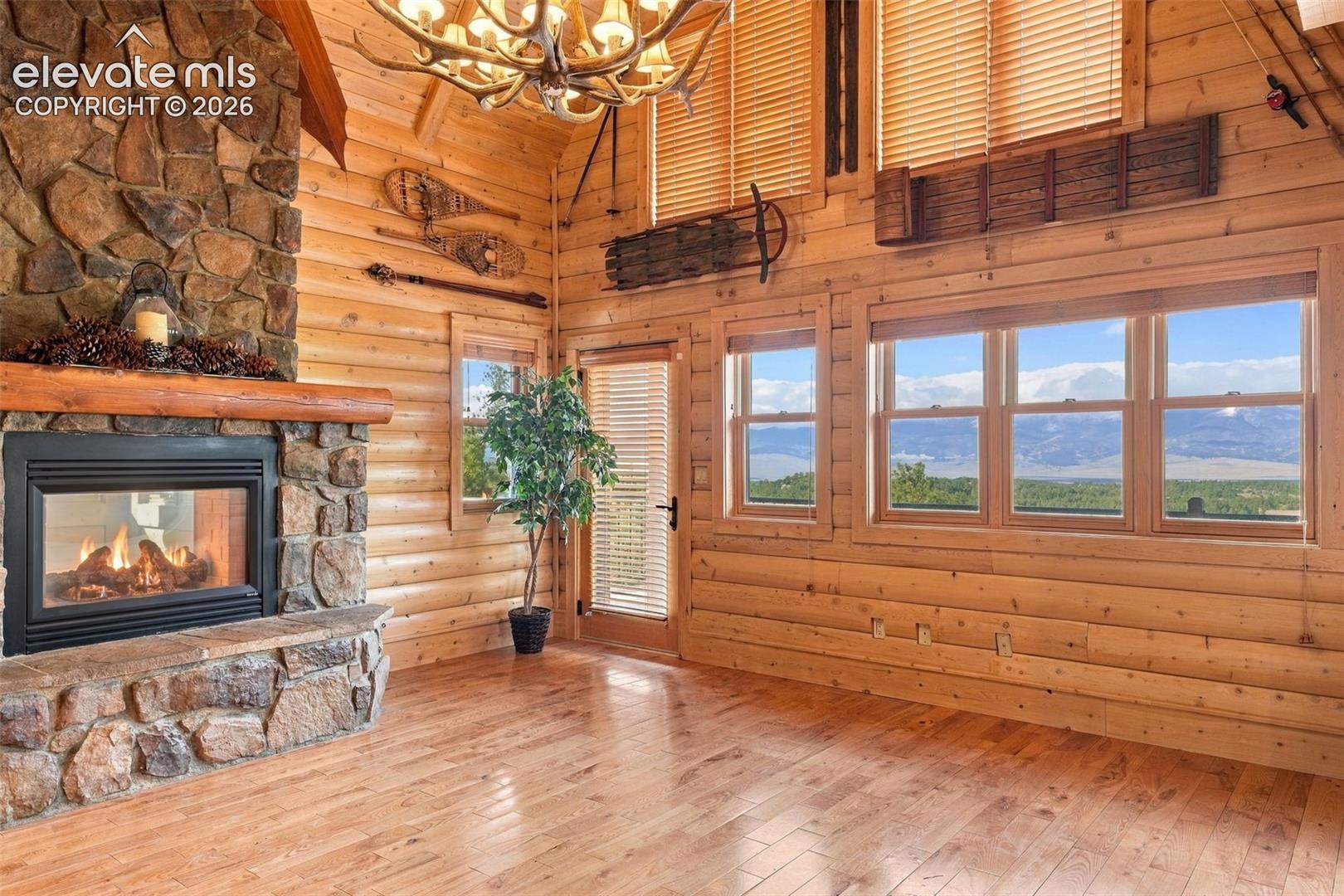 Listing photo 4 for 2362 Black Fawn Lane