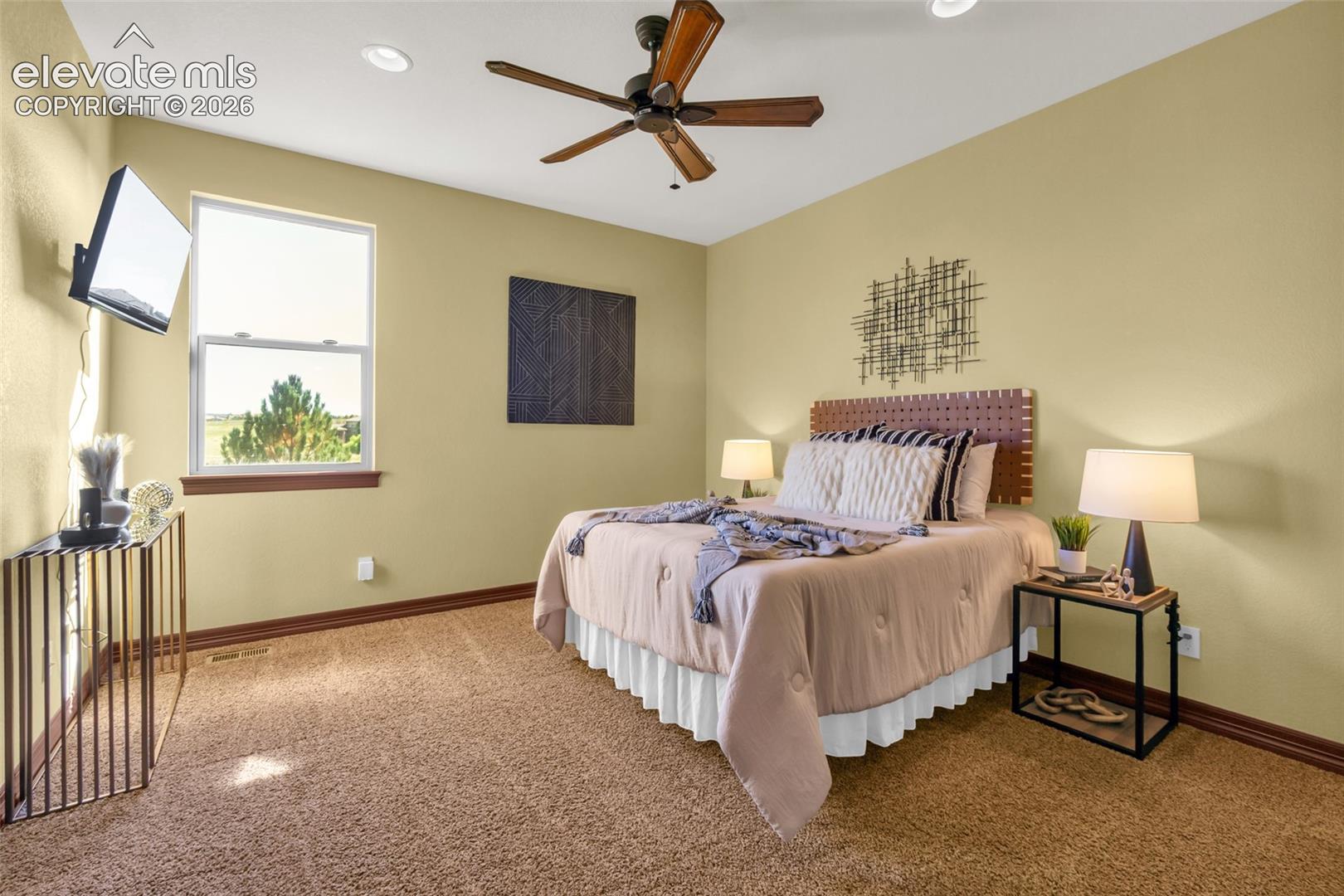 Listing photo 42 for 5671 Campina Way