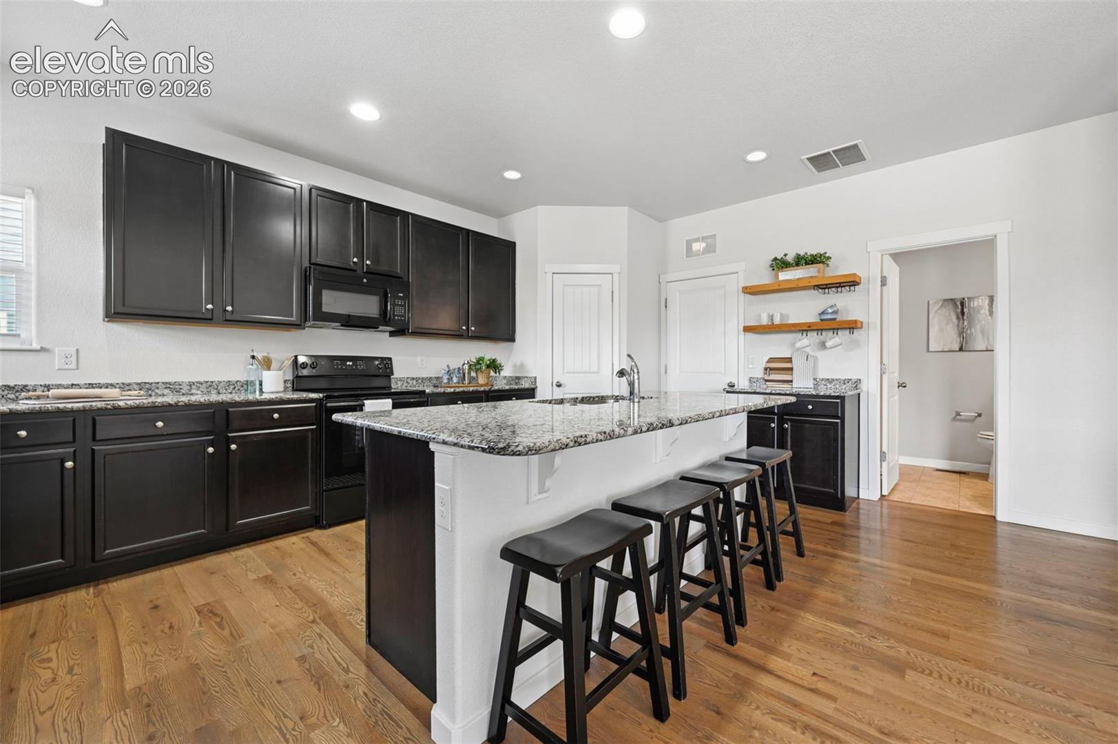 Listing photo 9 for 10112 Jaggar Way