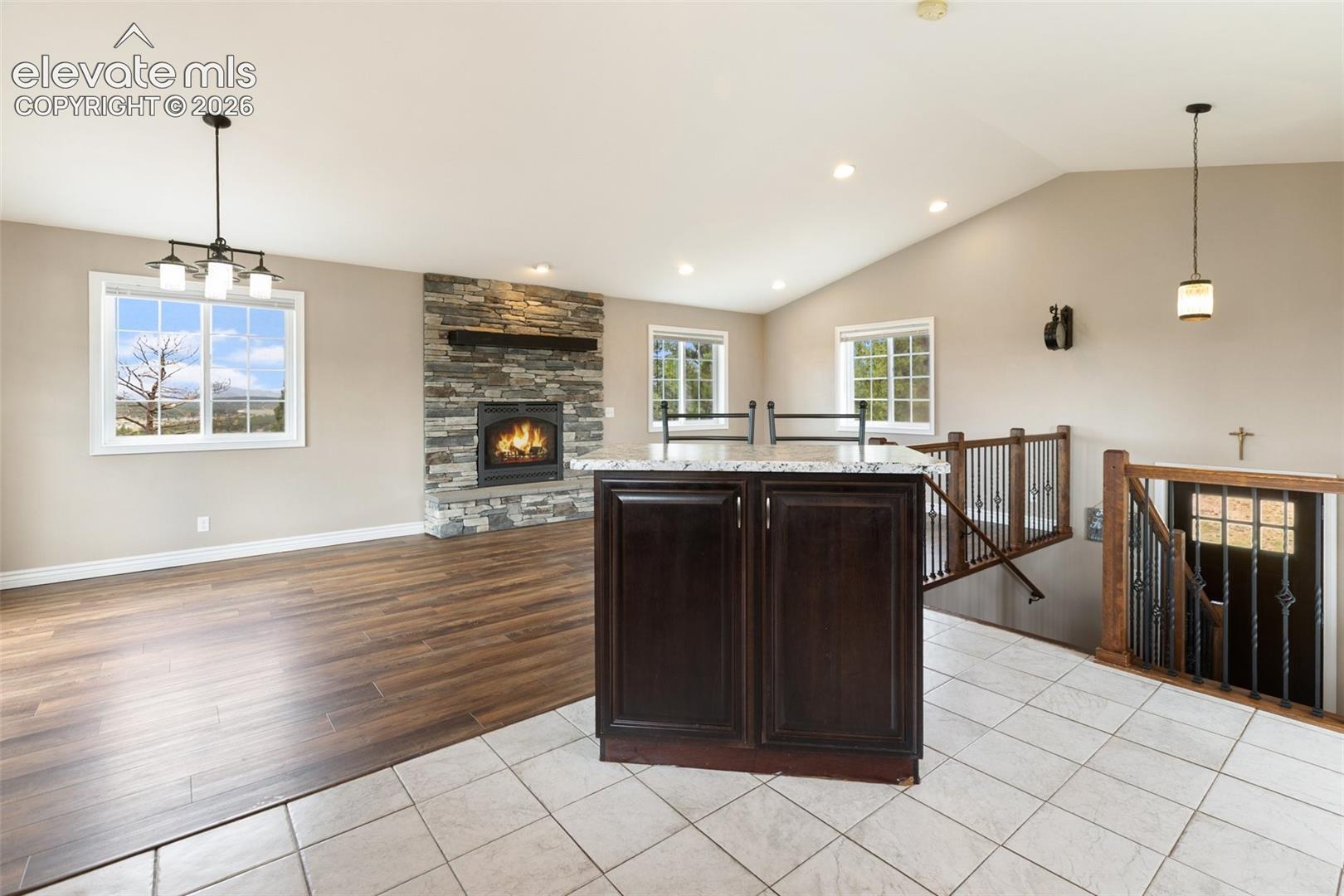 Listing photo 15 for 127 Carlton Circle