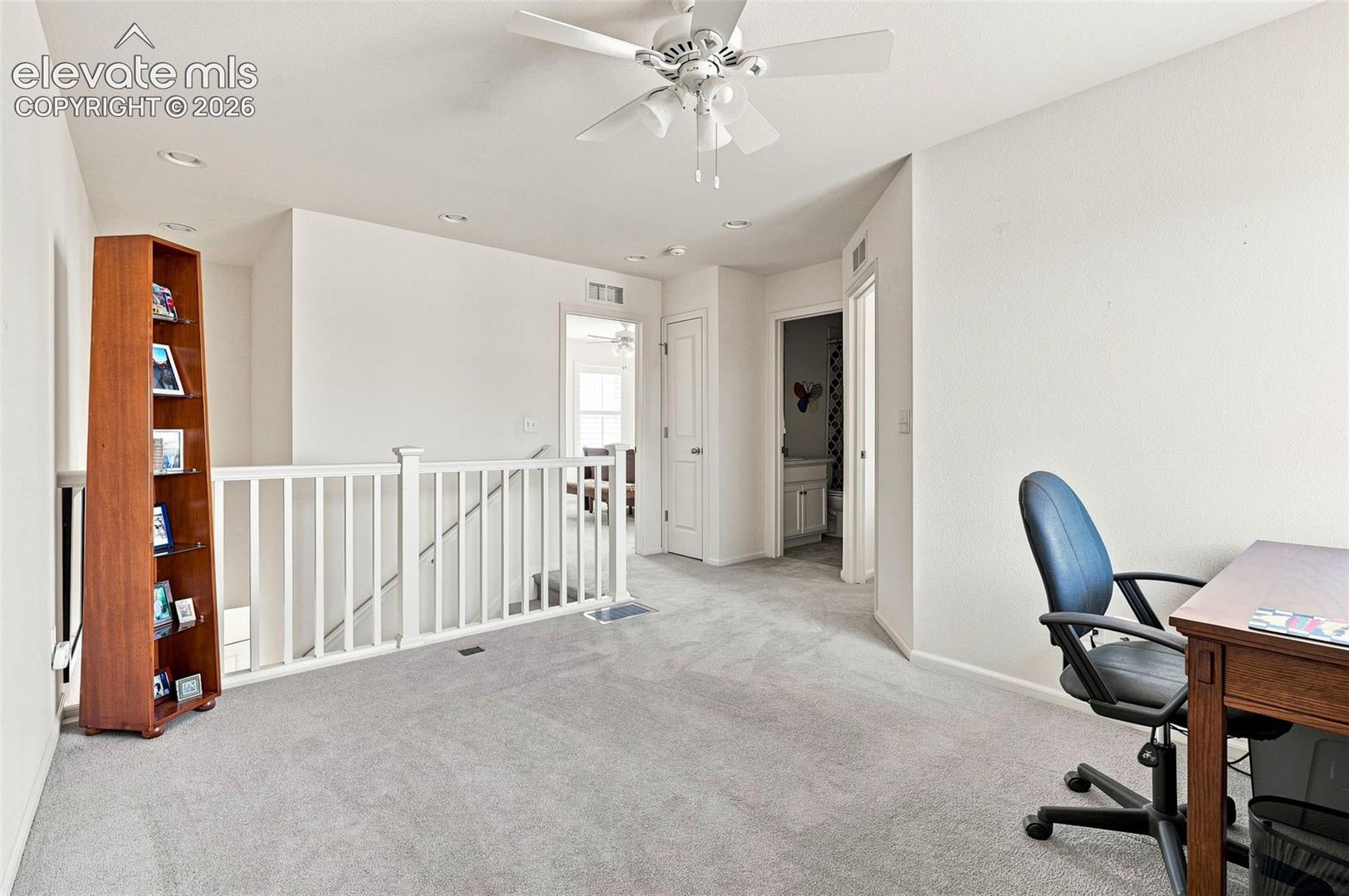 Listing photo 16 for 4298 N Meadows Drive
