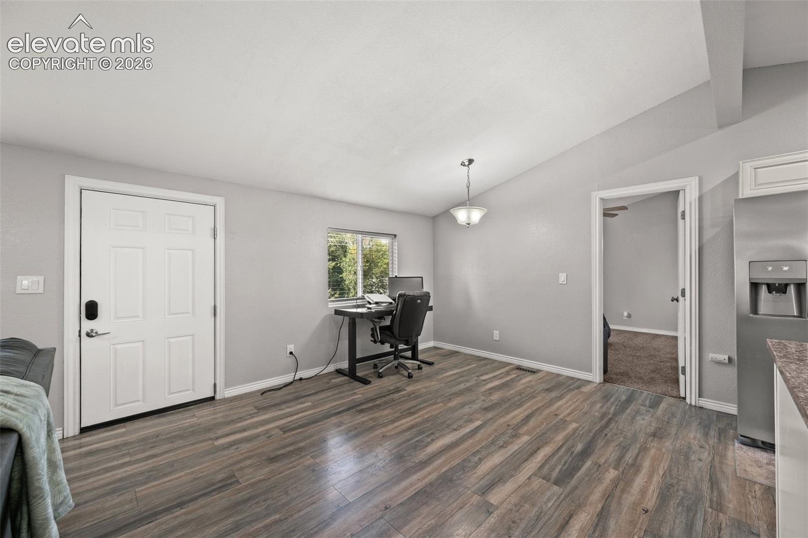 Listing photo 9 for 311 Comanche Village Drive