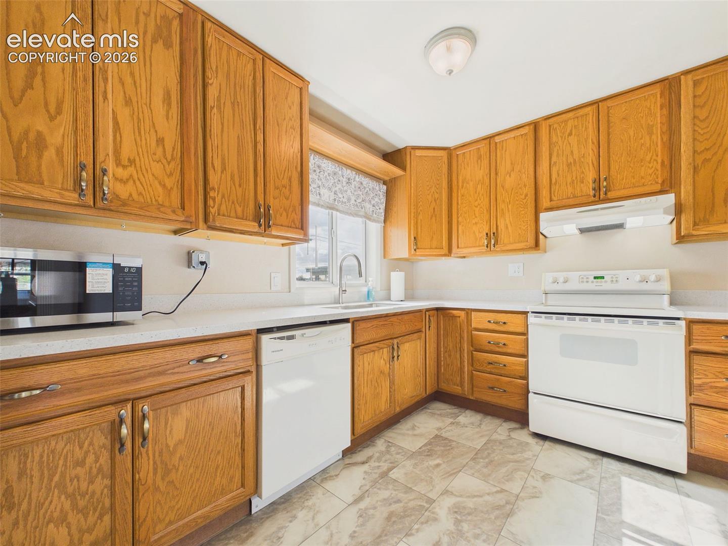 Listing photo 15 for 103 Grand Boulevard