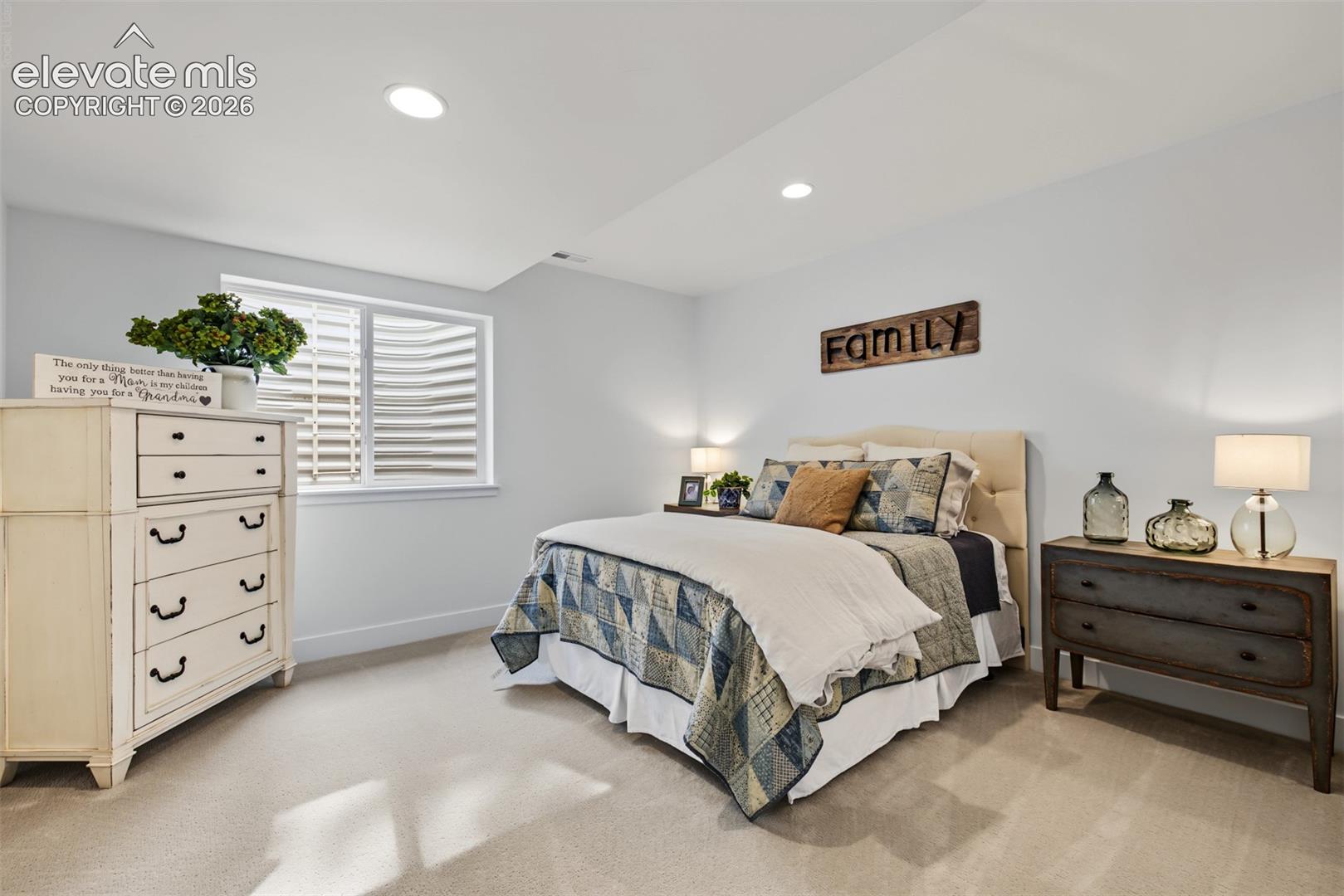 Listing photo 41 for 16349 Treetop Glory Court