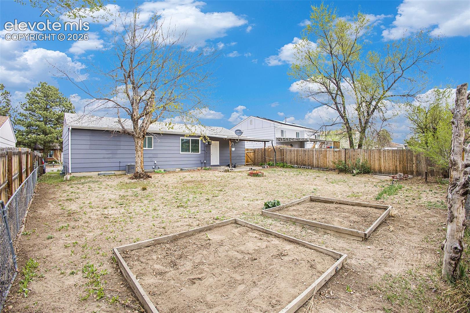 Listing photo 24 for 4087 London Lane