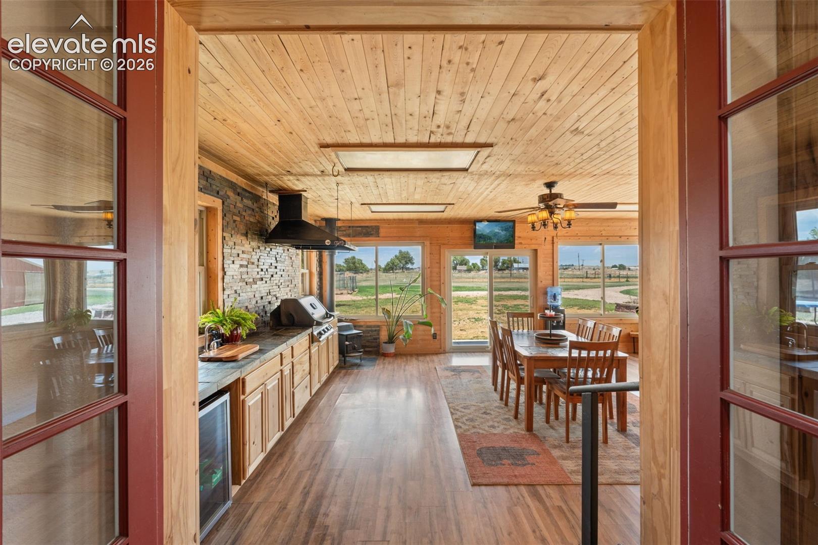Listing photo 8 for 13575 old pueblo Road