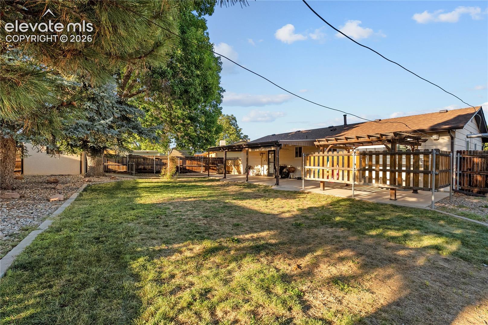 Listing photo 29 for 3523 White Pine Court