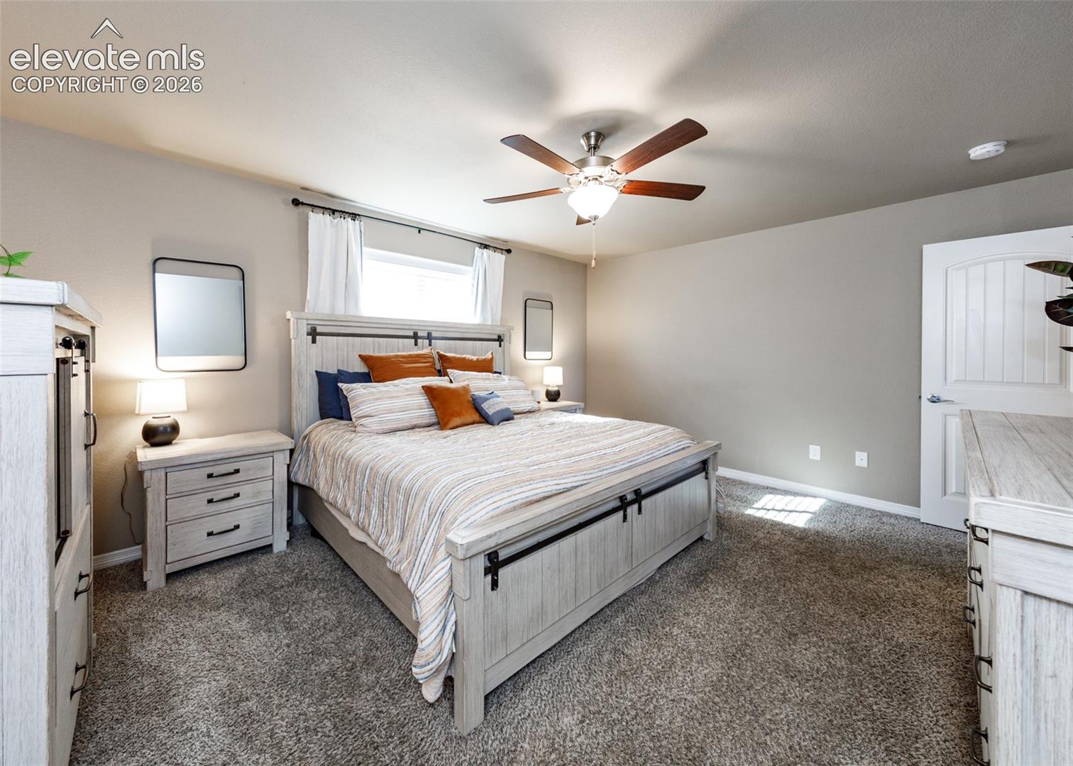 6977 Winnicut Drive, photo 29