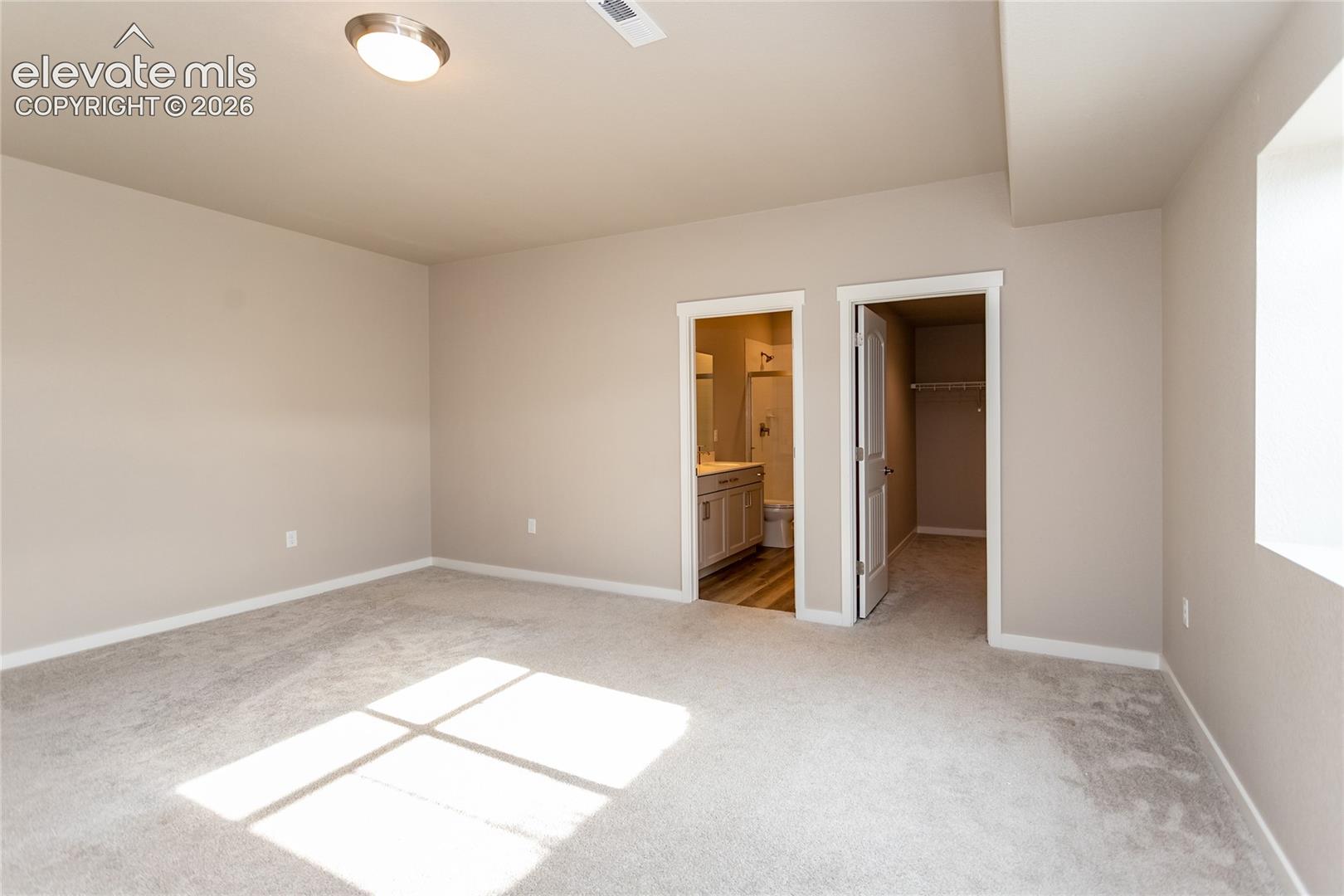 Listing photo 27 for 330 E Lost Pines Drive