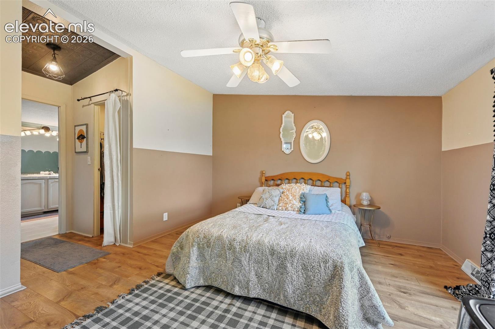 Listing photo 6 for 1350 Antelope Drive