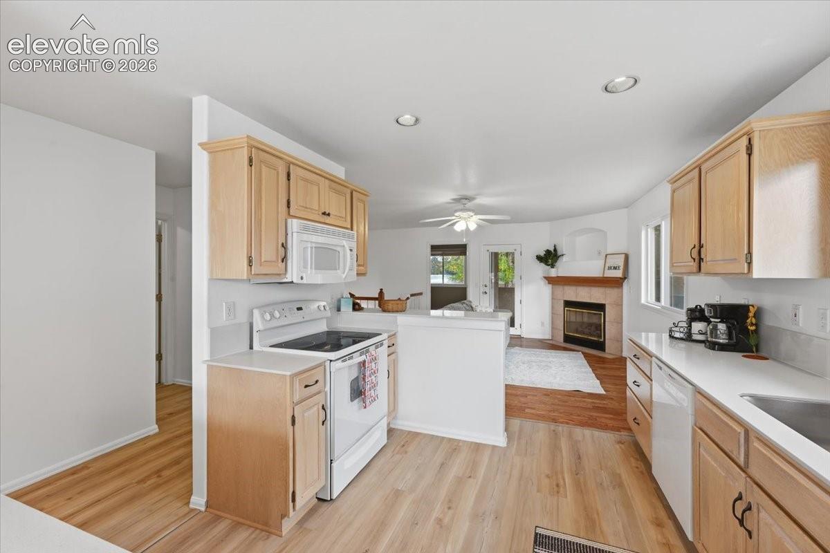 Listing photo 13 for 12 Luxury Lane