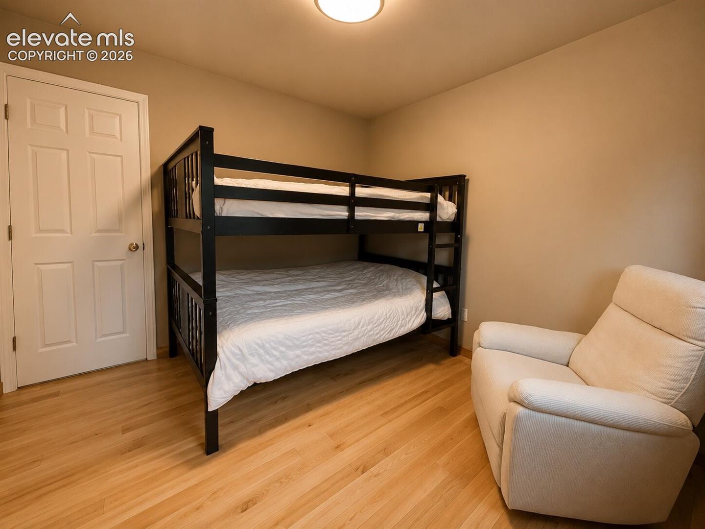 Listing photo 15 for 4440 Prairie Street