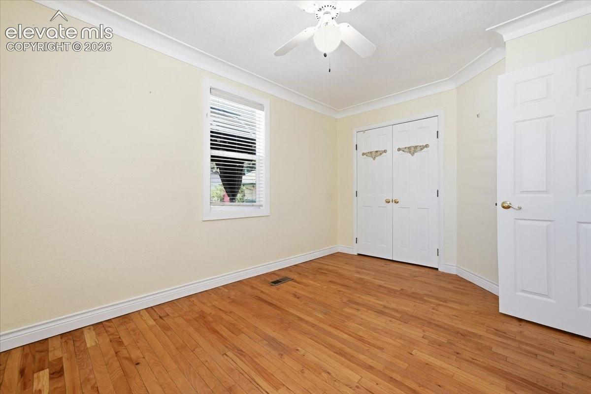912 Sheridan Avenue, photo 24