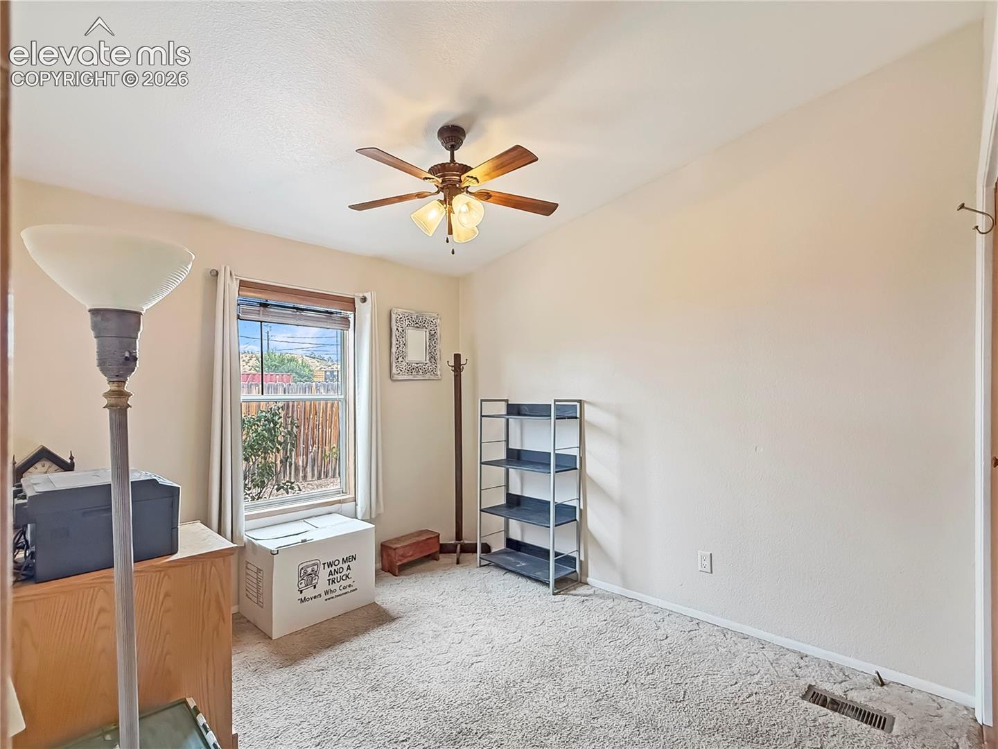 Listing photo 25 for 2620 Lowell Avenue