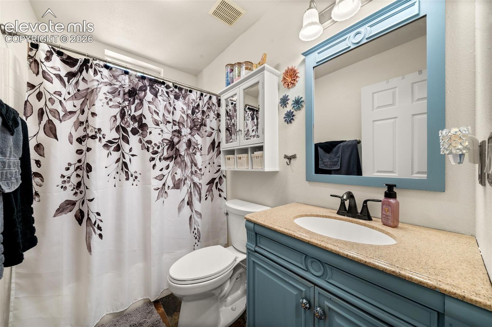Listing photo 24 for 524 Spring Valley Drive