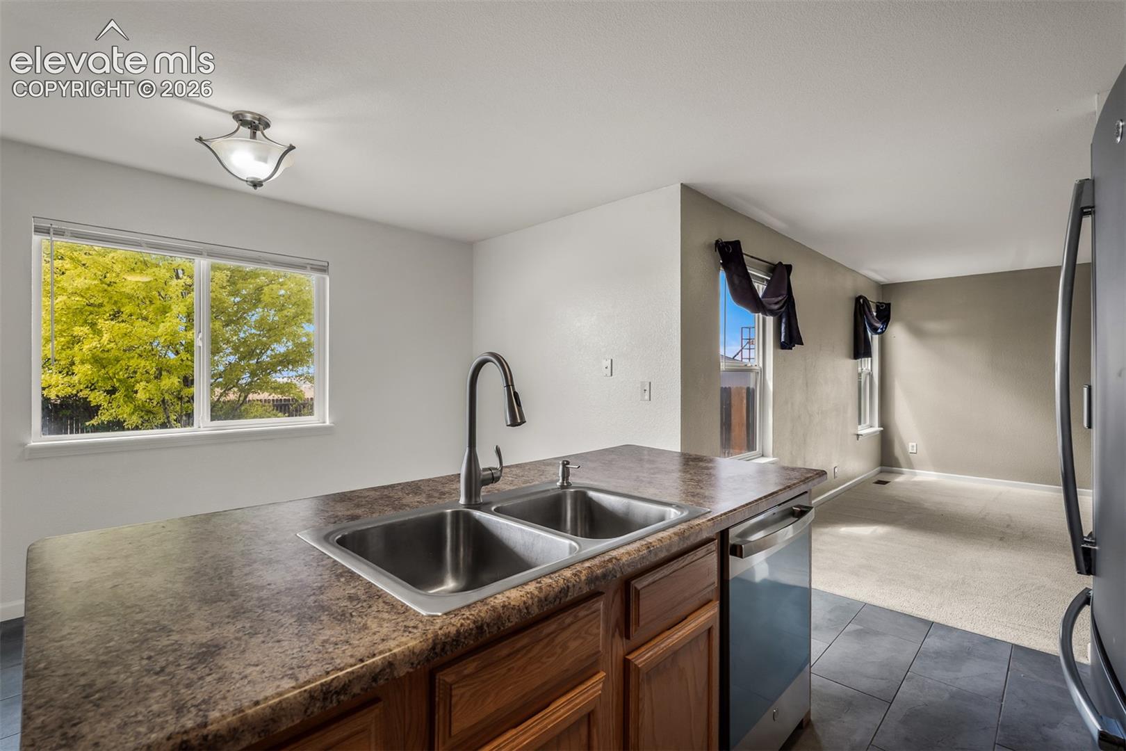 Listing photo 13 for 7477 Theresa Drive