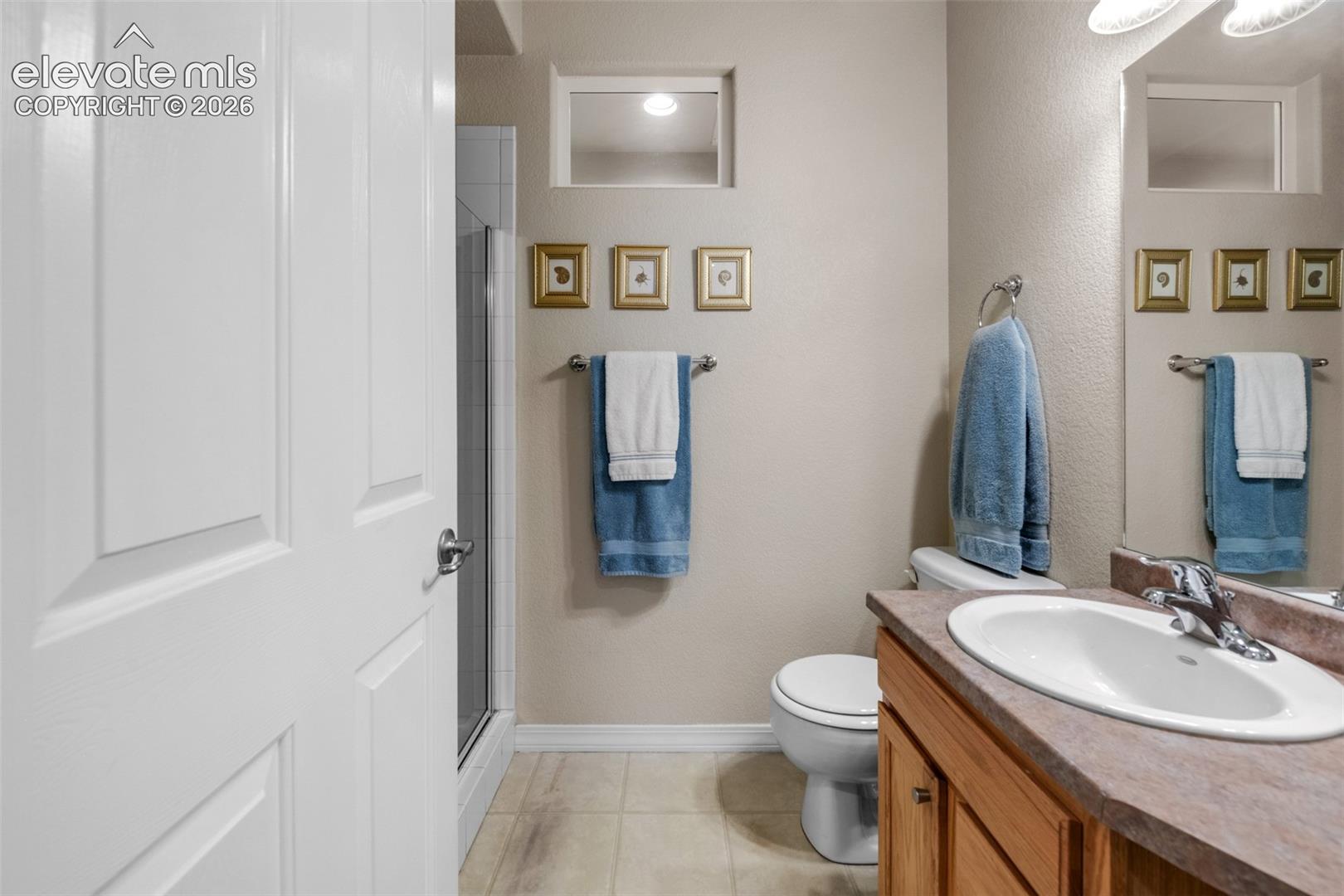 Listing photo 12 for 6679 Bethesda Point C