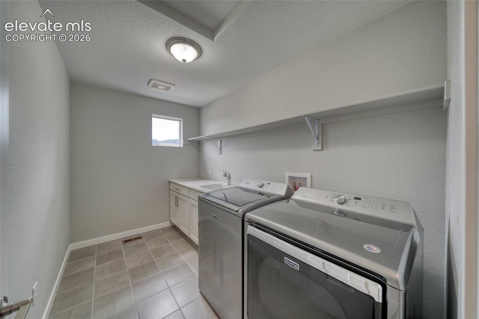 Listing photo 38 for 15691 Lake Mist Drive