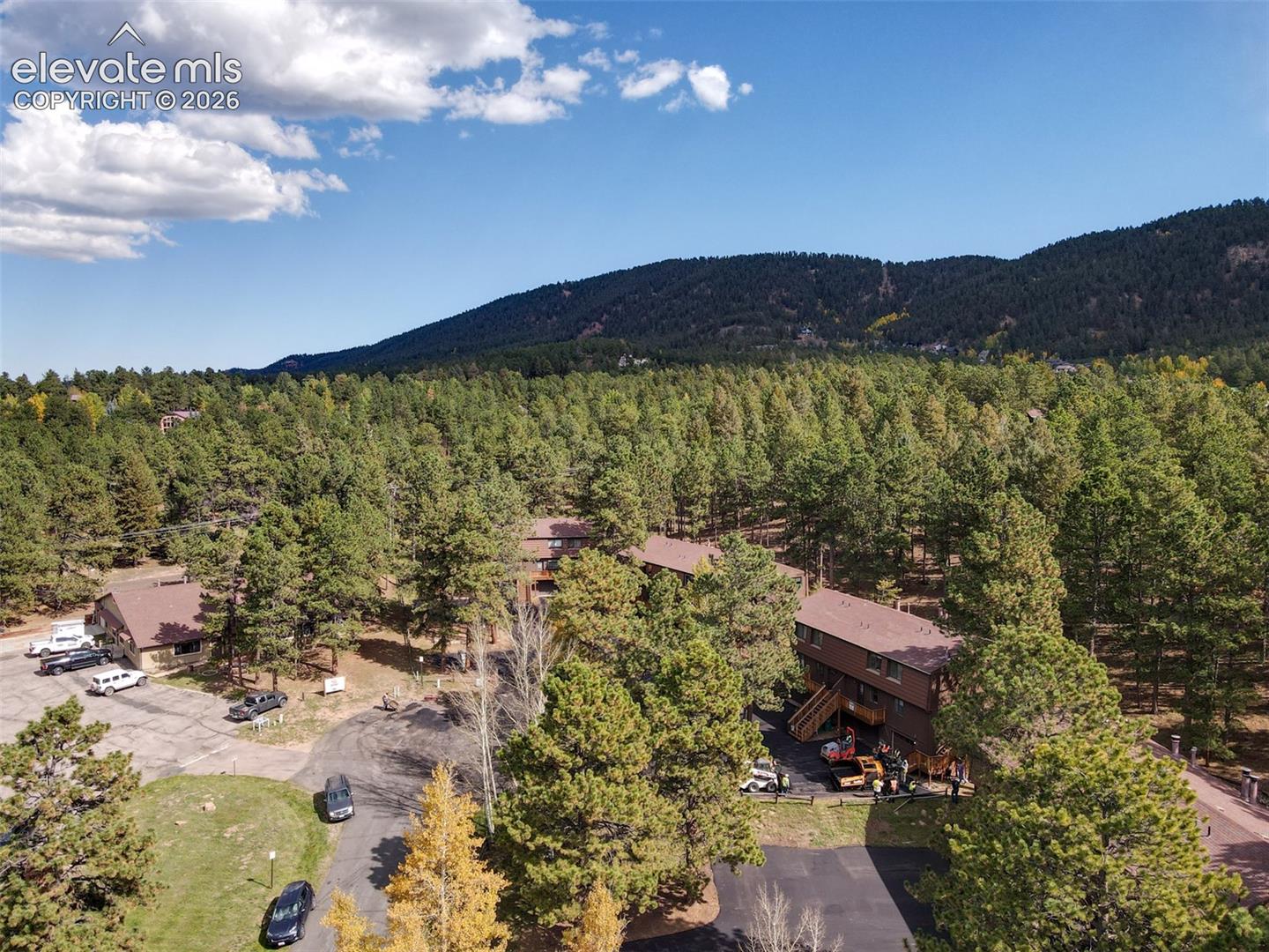 Listing photo 46 for 590 Manor Court B