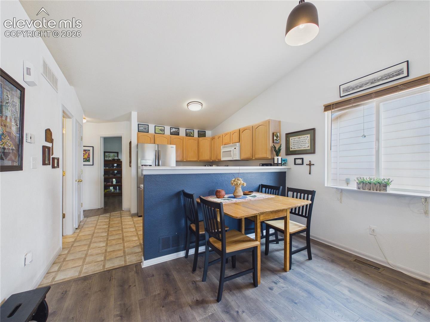 Listing photo 13 for 1225 Silver Hawk Court