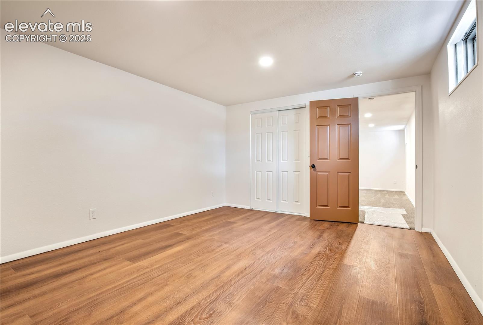 Listing photo 47 for 609 Crestridge Avenue