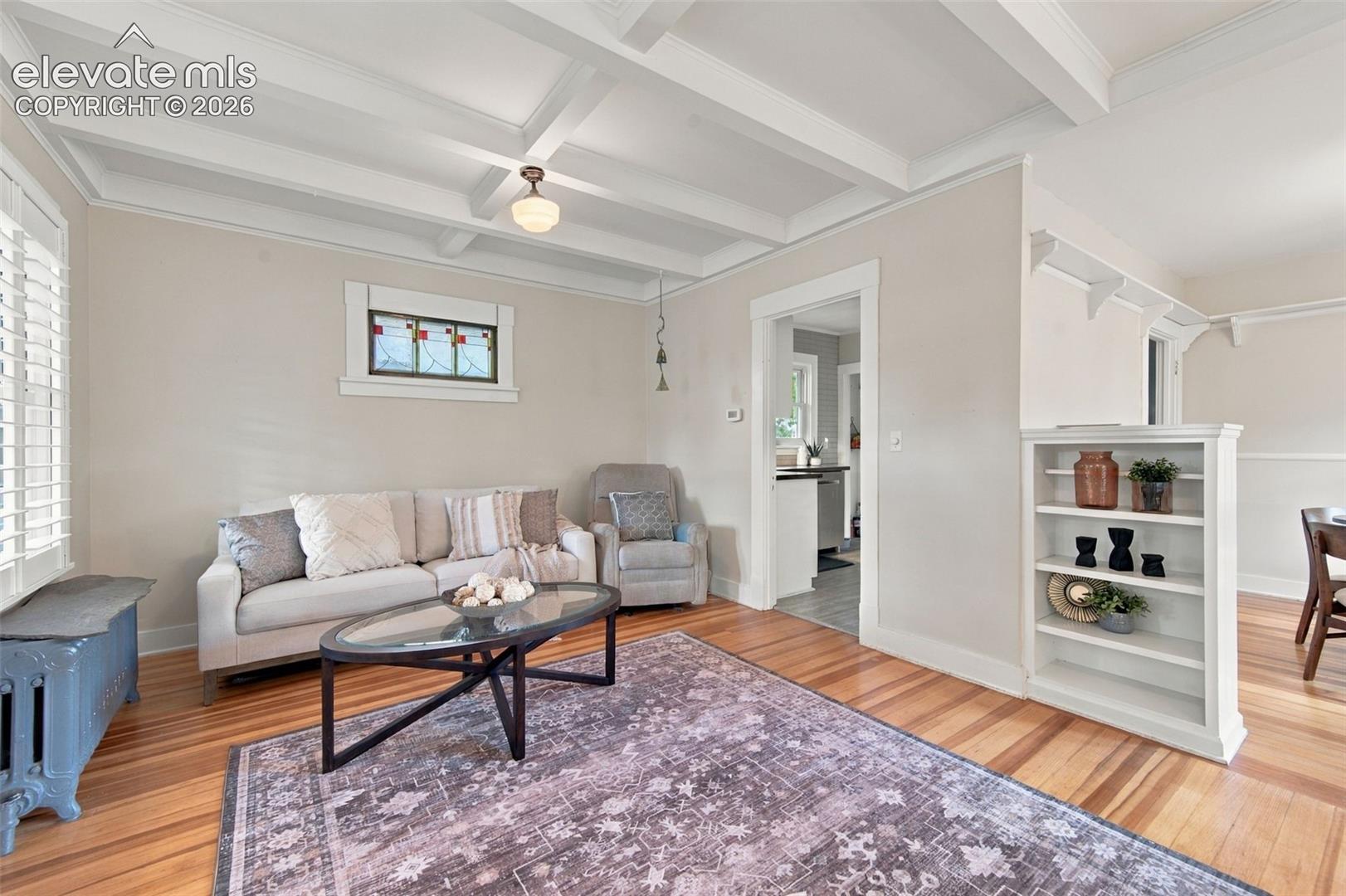 Listing photo 5 for 619 N Cedar Street