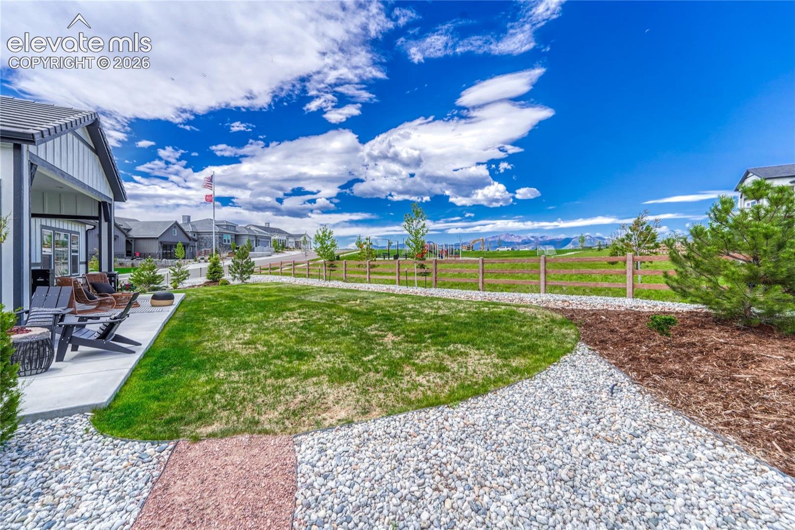 Listing photo 22 for 12366 Mionetto Court