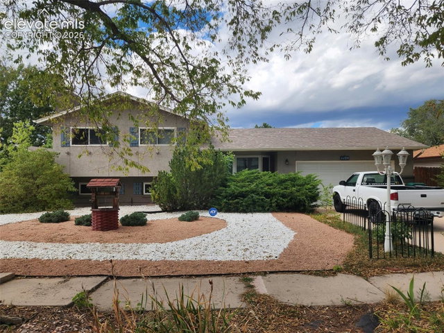 1124 Royale Drive — listing photo