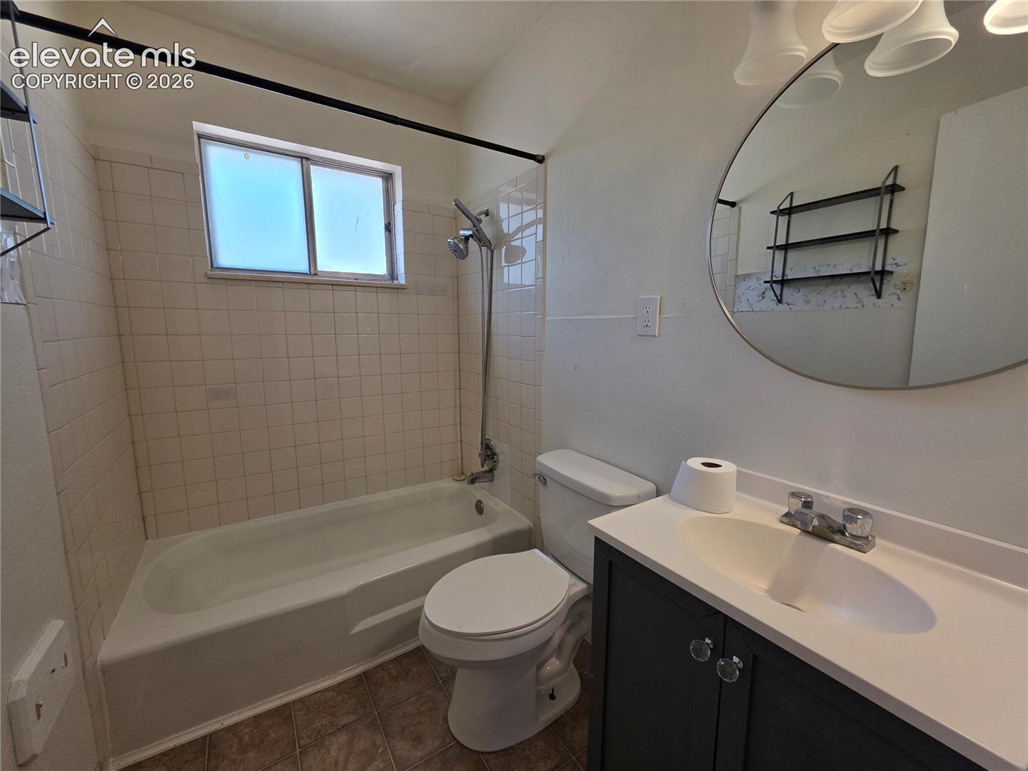 Listing photo 12 for 605 Del Norte Street