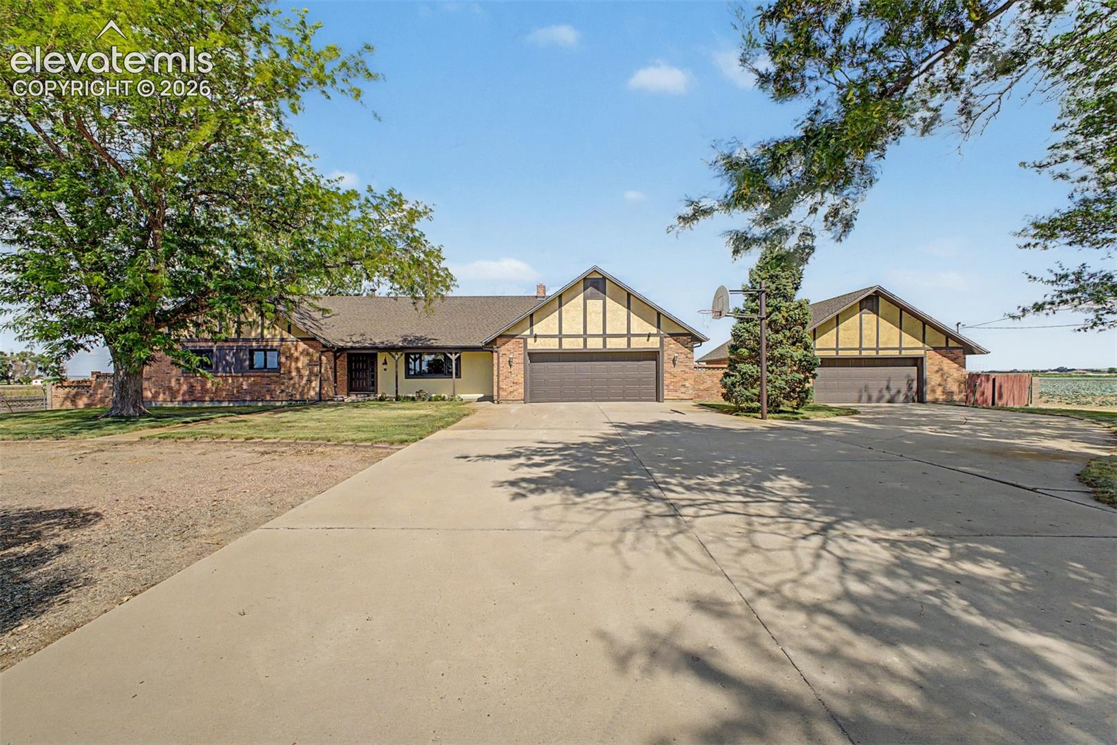 1194 39th Lane