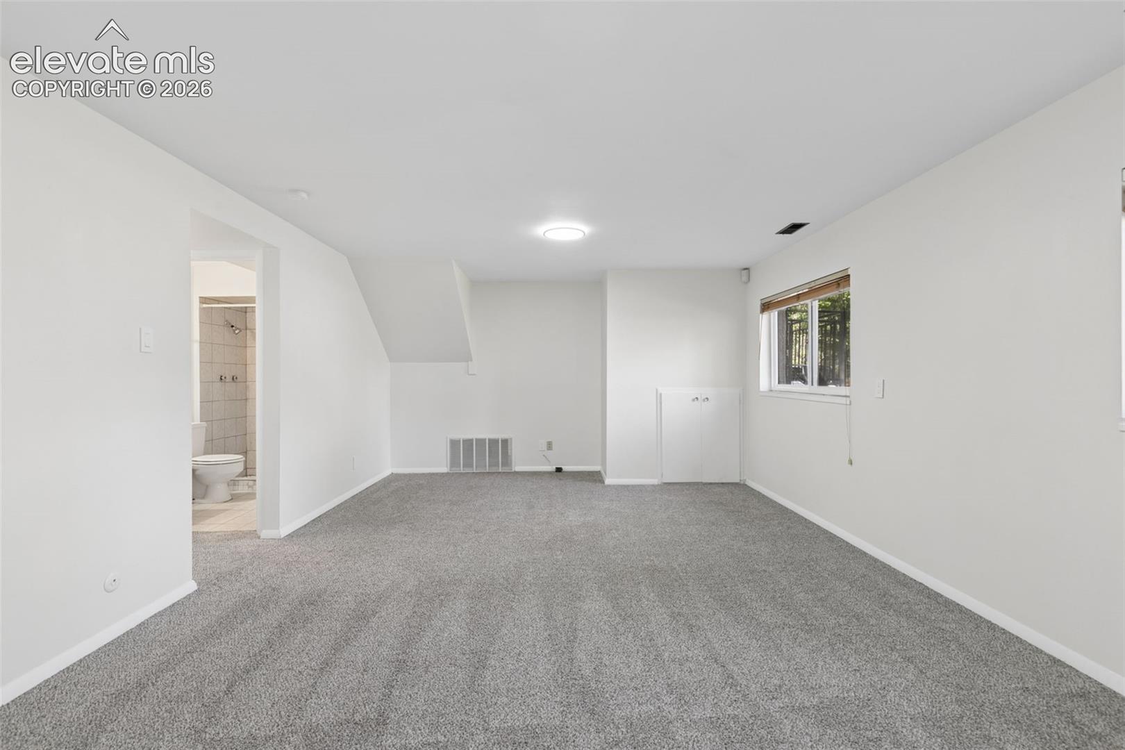 Listing photo 28 for 1501 Newcastle Street