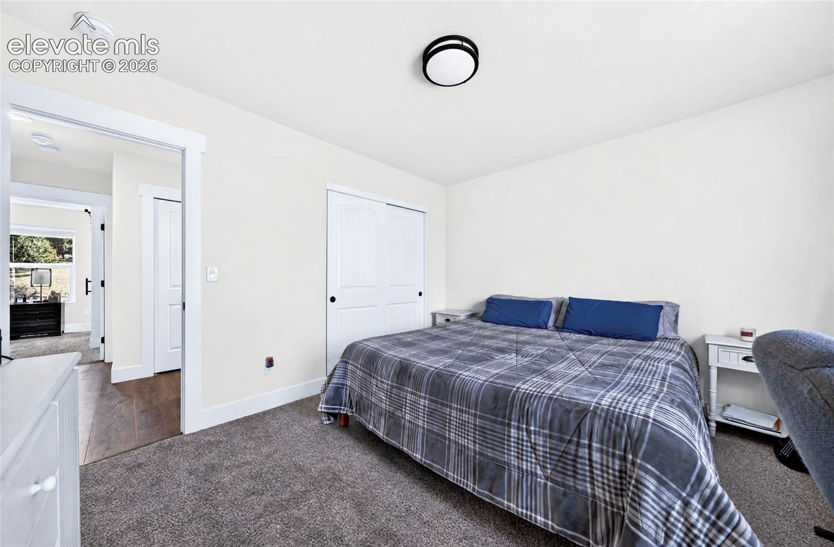 Listing photo 34 for 258 Turnabout Lane