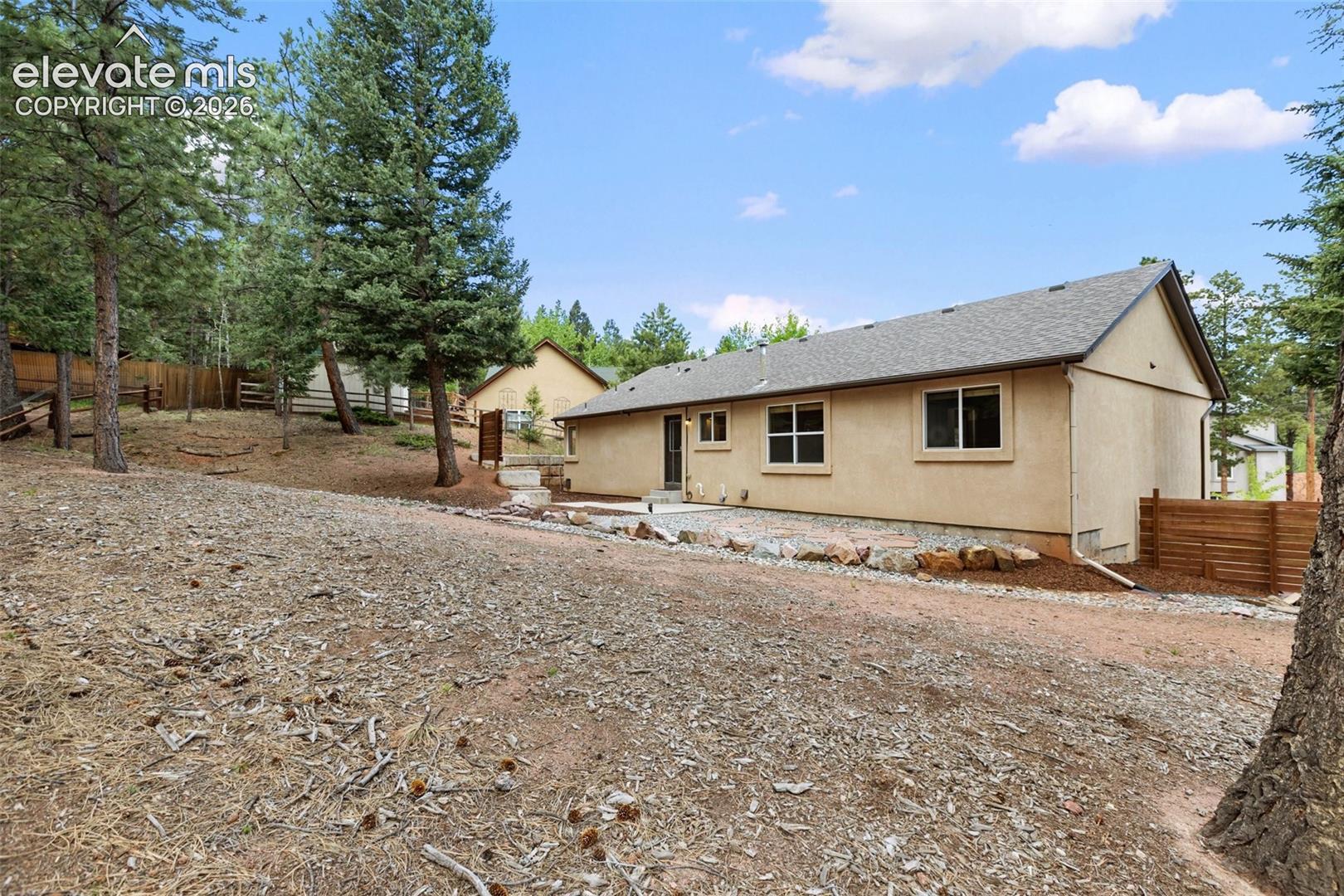 Listing photo 39 for 671 Misty Pines Circle