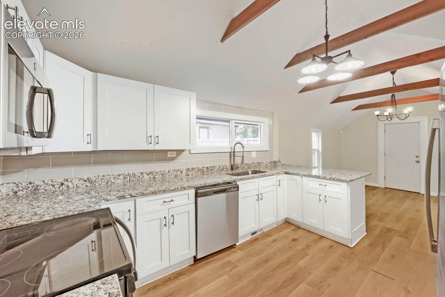 Listing photo 15 for 1112 2nd Street